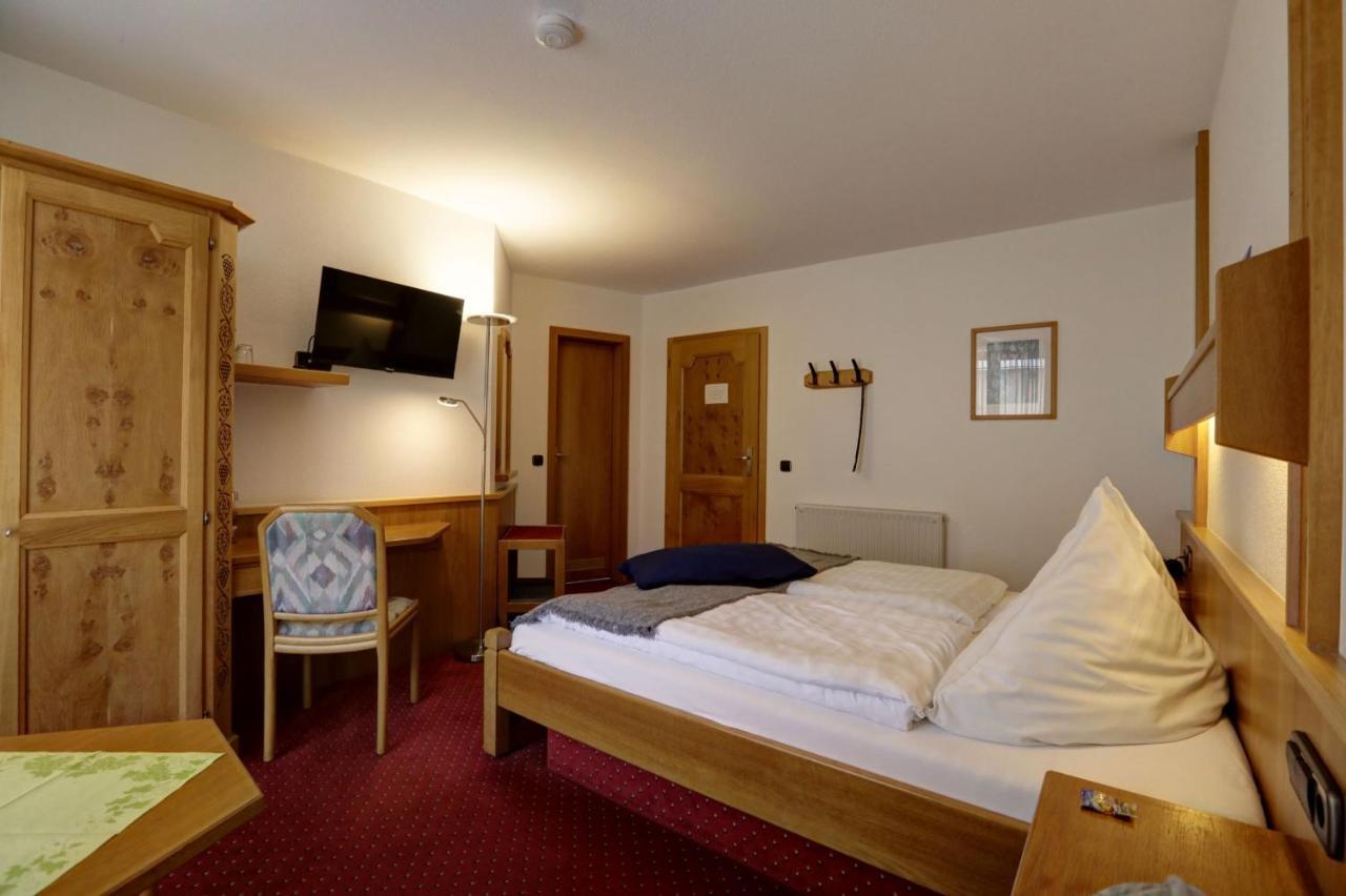 Hotel Winzerhof Brachtendorf Alken