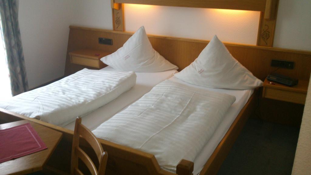 Hotel Winzerhof Brachtendorf