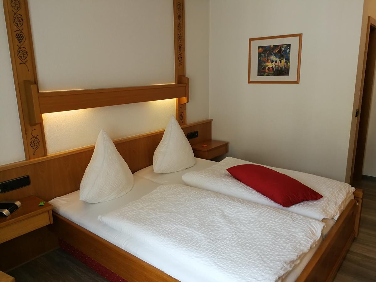 Hotel Winzerhof Brachtendorf